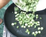 A picture of step 1 of Ladyfinger's Salad.