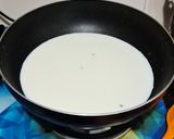 A picture of step 2 of Shahi Makhana Kheer.