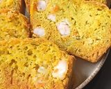 Une image de l'étape 3 de Cake crevettes, curcuma à la farine de millet.