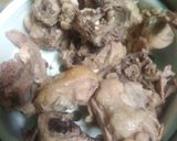 Foto langkah ke 1 dari resep SOP Tulang Ayam.