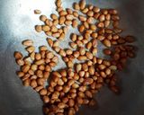A picture of step 1 of Peanut Chutney.