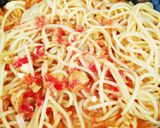 Foto del paso 5 de la receta Espaguetis baknana con gambas y feta