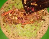 अक्रोड वेजेटेबल रोल्स (Akrod vegetable Rolls recipe in marathi) रेसिपी स्टेप 7 फोटो 
