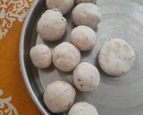 A picture of step 6 of Prawns Ball Puttu.