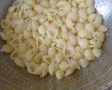 A picture of step 3 of Spicy Chicken Macroni In My Style.