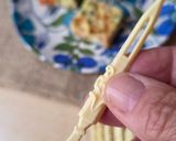 Foto del paso 4 de la receta: Tortilla salvadora con lata de jardinera 🥕 🥔 🫛Tortilla de papa, zanahoria y arvejas enlatadas 🥫 🥚