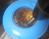 Foto del paso 7 de la receta: Jamoncitos de pollo en salsa de almendras con papas cocidas