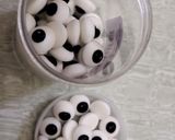 Foto langkah ke 1 dari resep Ladybugs CupCake.
