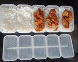 Foto langkah ke 7 dari resep "Onigiri ayam jagung" Bekal Suami.