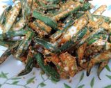 A picture of step 3 of Bhindi pakora.