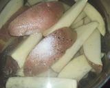 A picture of step 3 of Garlic buttery potato wedges.