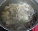 รูปขั้นตอนการทำที่ 4 ของ ต้มผักกาดดองซี่โครงกระเพาะหมู