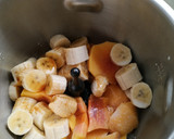 Foto del paso 2 de la receta: Batido de plátano y melocotón