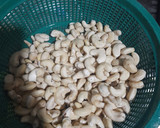 Foto langkah ke 1 dari resep Kacang Mete Oven (Panggang).