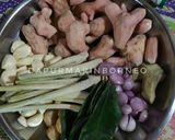 Foto langkah ke 2 dari resep 417. Ayam Goreng Lengkuas.