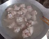 Hình bước làm 2 của món Lẩu gà và cá điêu hồng chua ngọt...🍅🌶🌽