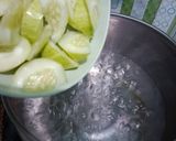 Foto langkah ke 3 dari resep Sayur Bening Timun.