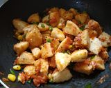 A picture of step 6 of Vegetable Fried Idli.