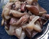 Foto langkah ke 1 dari resep Cumi Asam Manis.