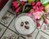 A picture of step 3 of KitKat shake.