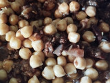 Garbanzos con jamón y morcilla de Ávila