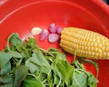 Foto langkah ke 1 dari resep Sayur Bayam Bening.