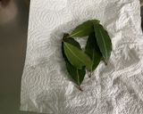 Une image de l'étape 2 de Saumon sauvage en papillote à l ail mariné et herbes aromatiques.