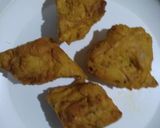 A picture of step 3 of Shahi besan curry.