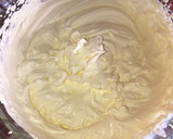 Foto del paso 1 de la receta: Mousse de crema de leche, y jugo de pomelo👌