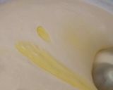 A picture of step 5 of Mangoes summer caranch ice cream 😋.