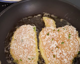 Foto del paso 2 de la receta: Pollo rebozado con panko y cebollino