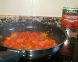 Foto del paso 2 de la receta: Nido de pappardelle con huevos poché y salsa de cherry con anchoas