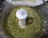 Foto del paso 2 de la receta Salsa pesto con anacardos