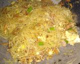 Foto langkah ke 6 dari resep Bihun goreng sederhana.