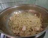 Foto langkah ke 8 dari resep Spaghetti Aglio Olio Chicken Enak dan Mudah.