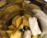 A picture of step 1 of Mango Banana Smoothie.