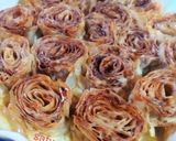 A picture of step 7 of Phyllo Cinnamon Rolls with Caramel Cream.