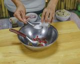 รูปขั้นตอนการทำที่ 5 ของ ยําหมูยอ สูตรน้ำยำปลาร้าแซ่บนัว