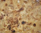 A picture of step 6 of Onion paratha.