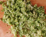 Foto del paso 1 de la receta: Cuscús de brócoli con salmón y menestra