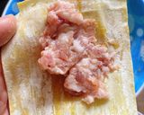 รูปขั้นตอนการทำที่ 1 ของ เกี๊ยวทอดหมูสับต้มยำ