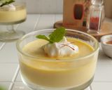 Foto langkah ke 6 dari resep Saffron Panna Cotta.