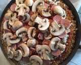 Foto del paso 7 de la receta: Pizza 🍕 baja en grasa (para el antojo) Masa de coliflor y avena