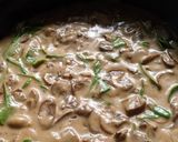 A picture of step 9 of Creamy Mushroom and Spinach Toast.