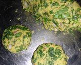 A picture of step 1 of Bread Palak Vada.