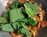 Foto langkah ke 5 dari resep Tumis Makaroni Sosis.