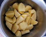Foto del paso 3 de la receta: Patatas guisadas con cordero