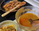 Foto del paso 4 de la receta: Solomillo de cerdo con setas y langostinos en salsa de soja