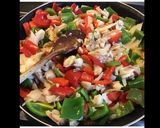 Une image de l'étape 1 de Gratin de poivrons verts et rouges cabillaud et feta.