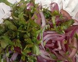 Foto del paso 1 de la receta: Ensalada de cebolla con cilantro